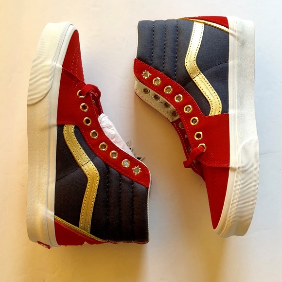 Vans Captain Marvel Limited Edition Sk8 Hi - Picture 7 of 7